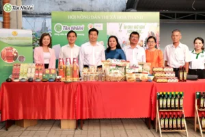 HỘI NGHỊ BIỂU DƯƠNG NÔNG DÂN TÂY NINH KHỞI NGHIỆP SÁNG TẠO - Tân Nhiên