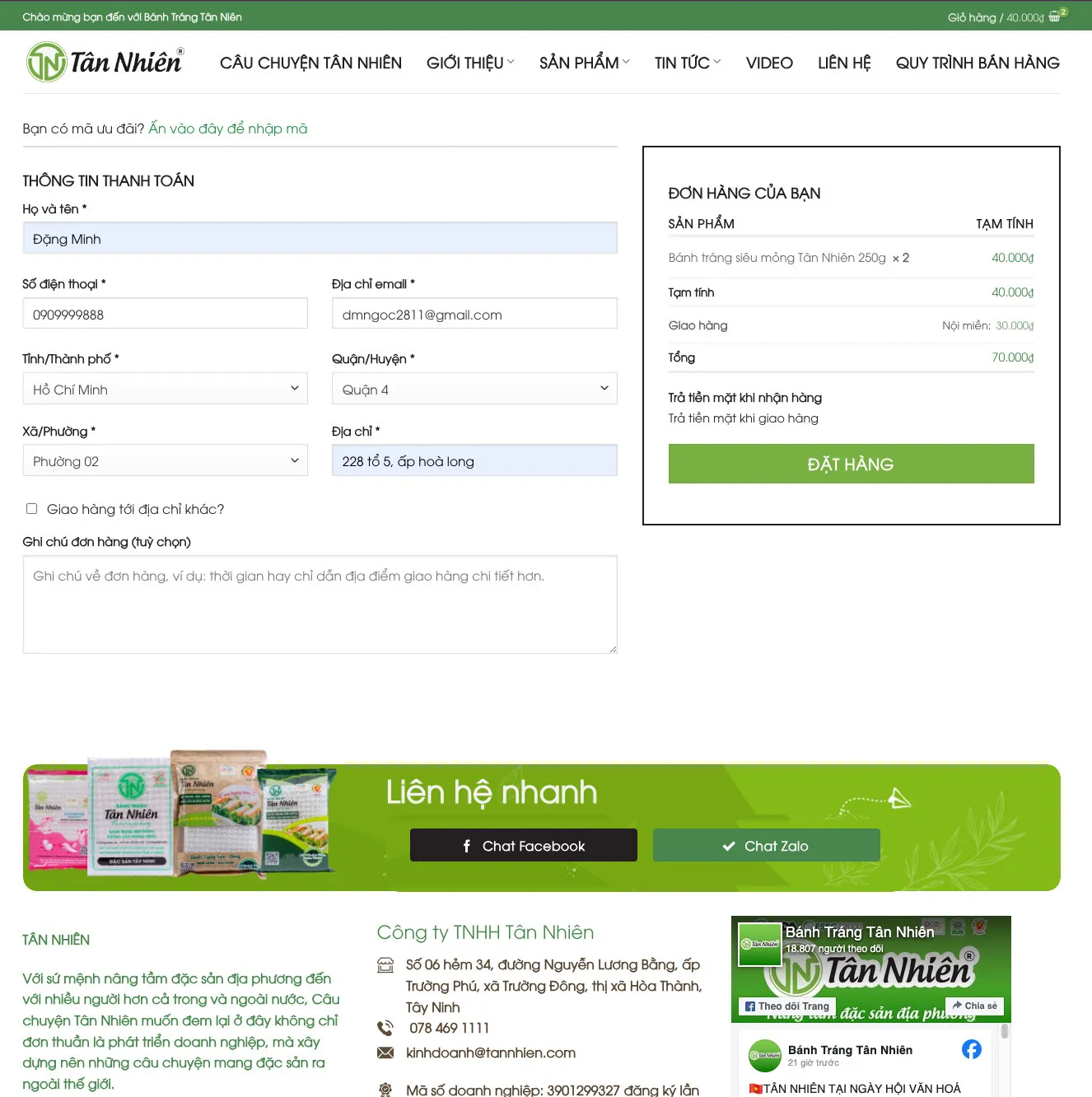 Điền thông tin đặt hàng và sau đó bấm nút "Đặt Hàng"