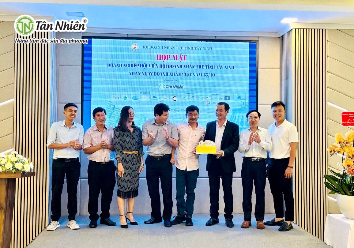 Hội Doanh nhân trẻ tỉnh Tây Ninh tổ chức buổi gặp mặt kỷ niệm "Ngày Doanh nhân Việt Nam" 6