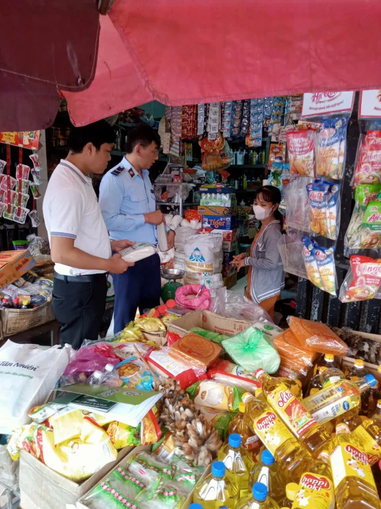 Quản lý thị trường đã tăng cường kiểm tra xử lý hàng giả - nhái