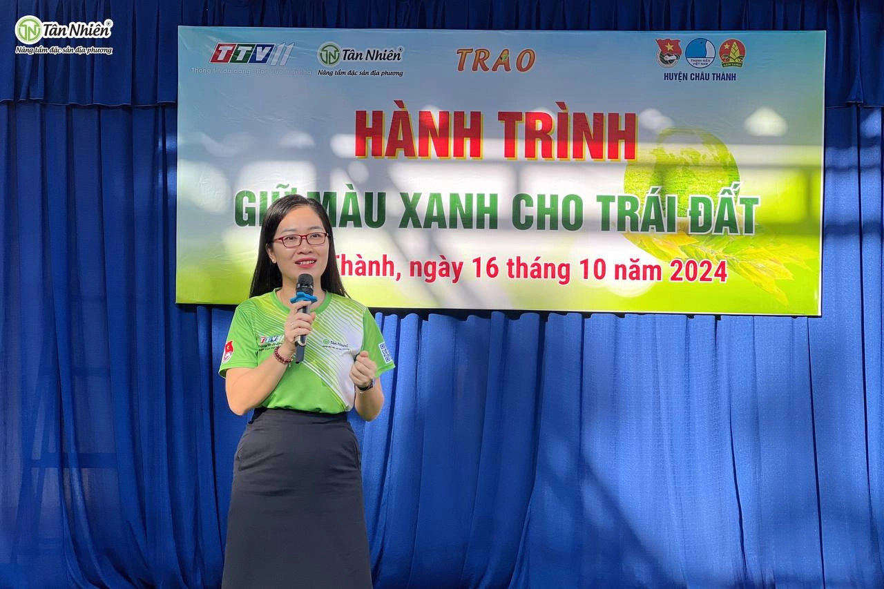 Thu Pin - Đổi Quà Tháng 10: Tân Nhiên cùng các em nhỏ giữ màu xanh cho Trái Đất - Chương trình TRAO 7